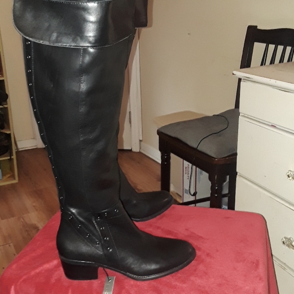 NWT Vince Camuto Boots